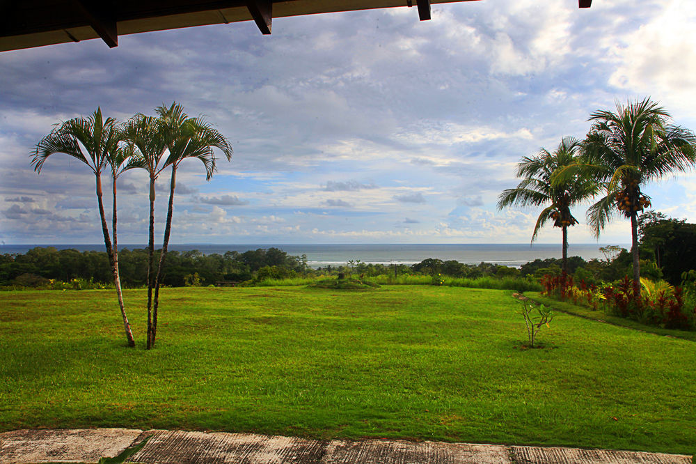 Hotel Lookout Playa Tortuga Ojochal Exterior foto